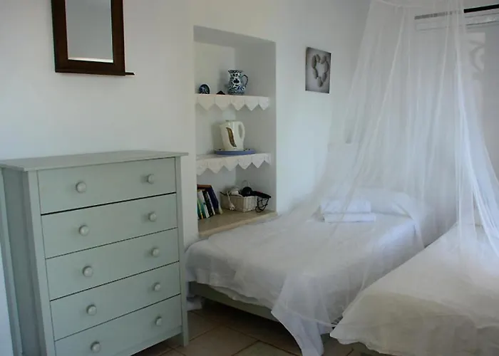 Holiday home Zaros House. Two-bedroom Traditional House With Sea Views In Kioni. *