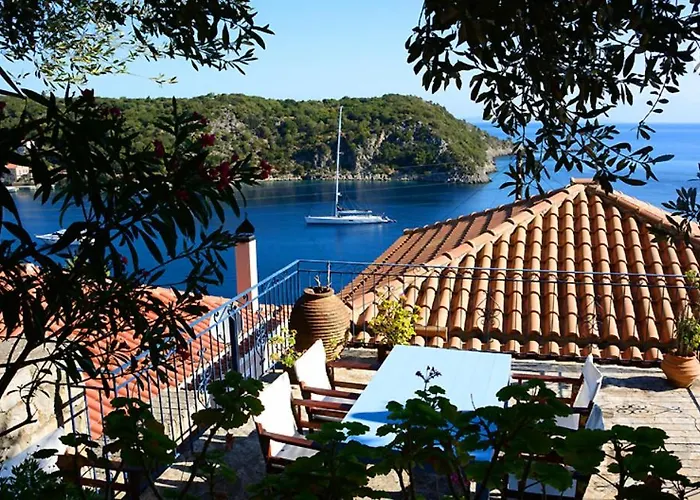 بيت للعطل Zaros House. Two-bedroom Traditional House With Sea Views In Kioni. *